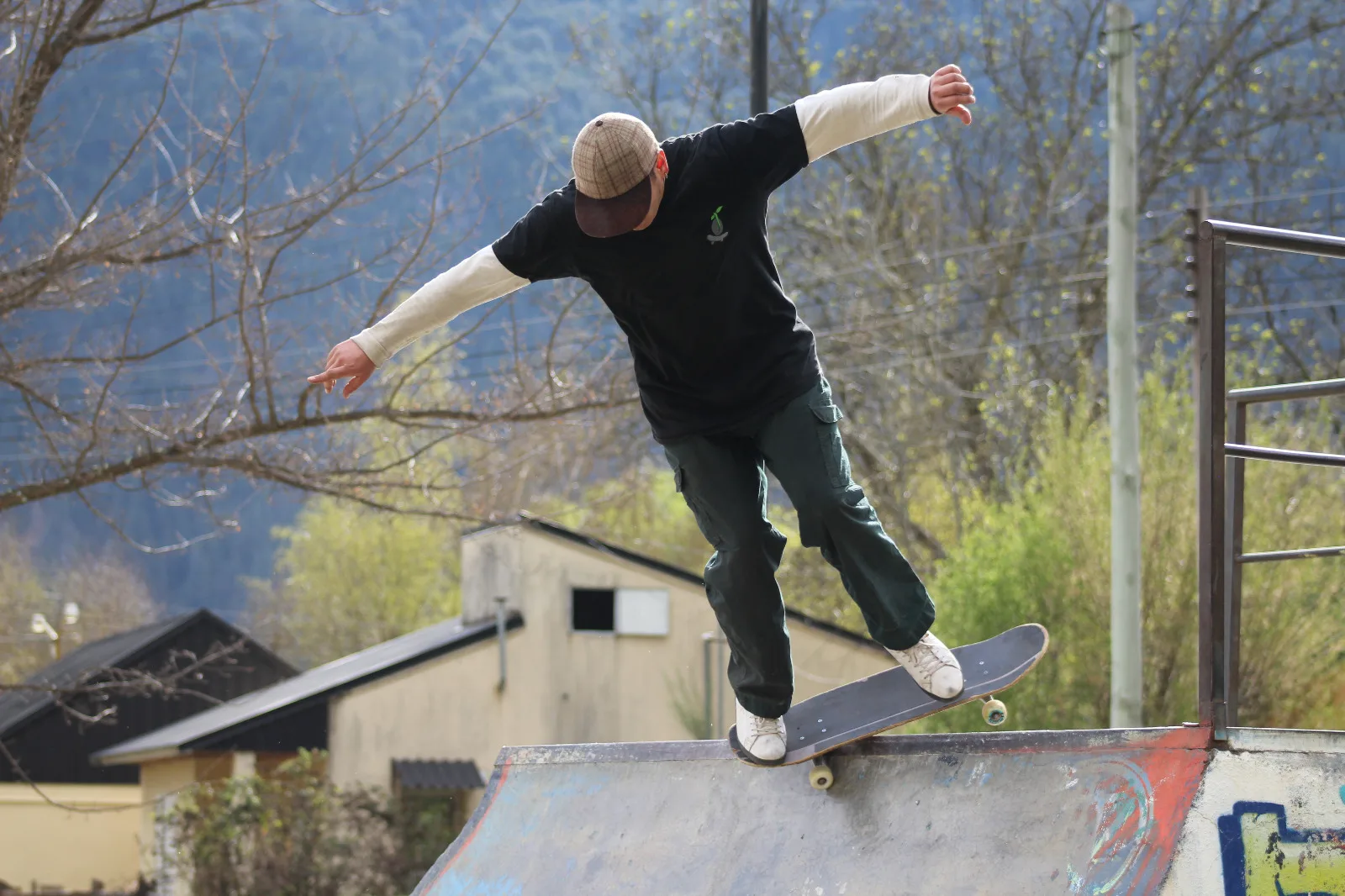 Grind en el coping de la miniramp